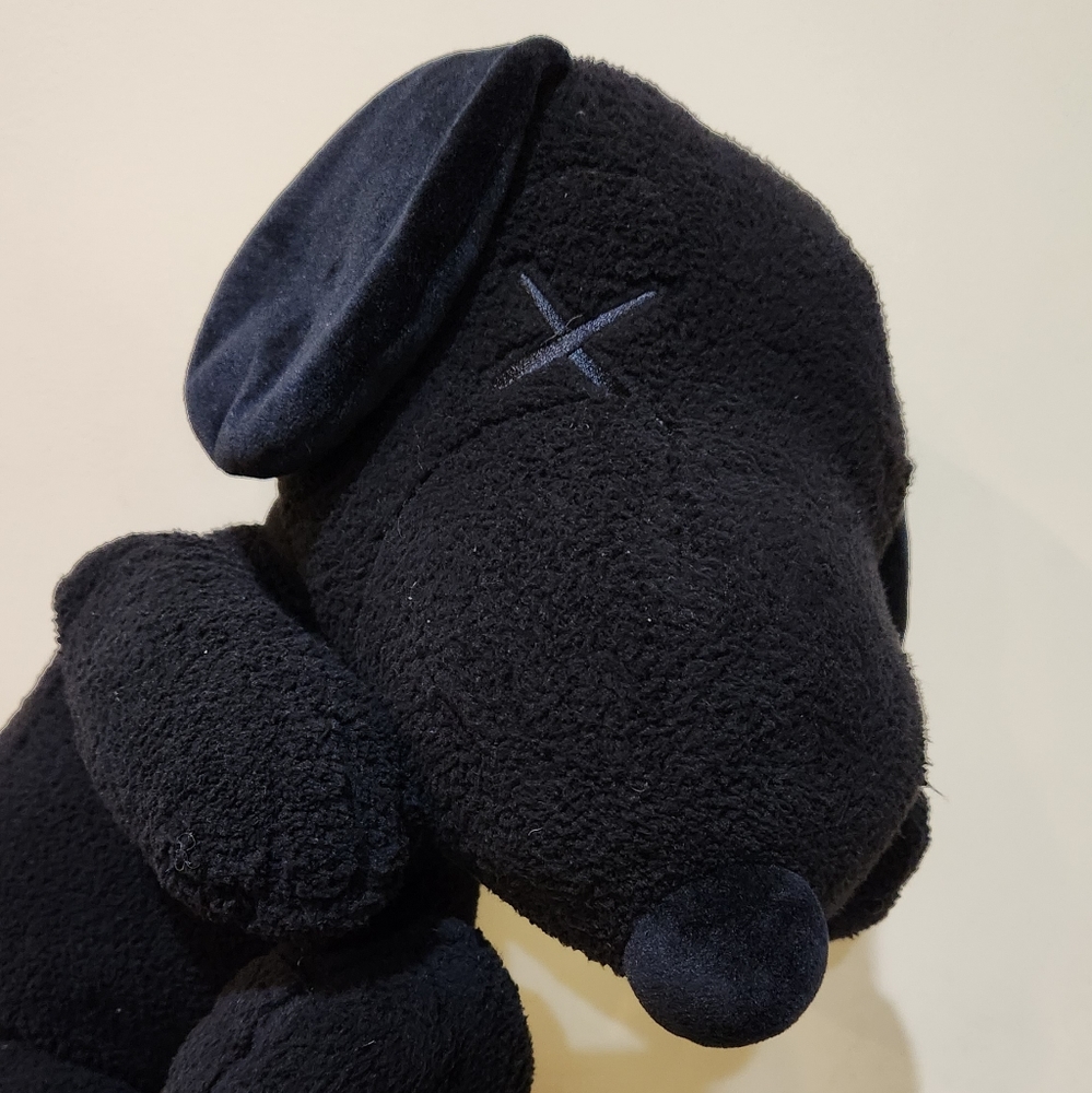 Kaws peanut black uniqlo - Picture 3 of 6